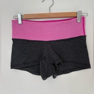 Lululemon Pink and Black/Gray Women Shorts Size US 4